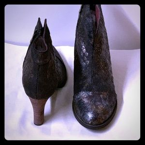 Metallic black booties